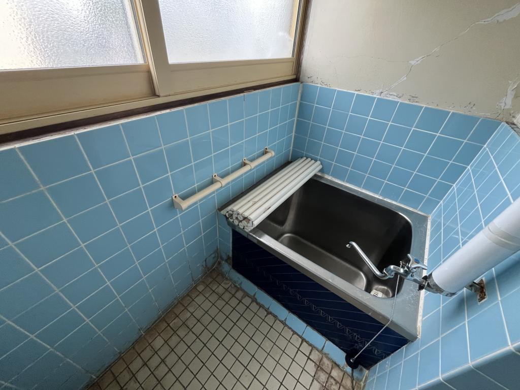 西富町３丁目１５２番　戸建て 内観