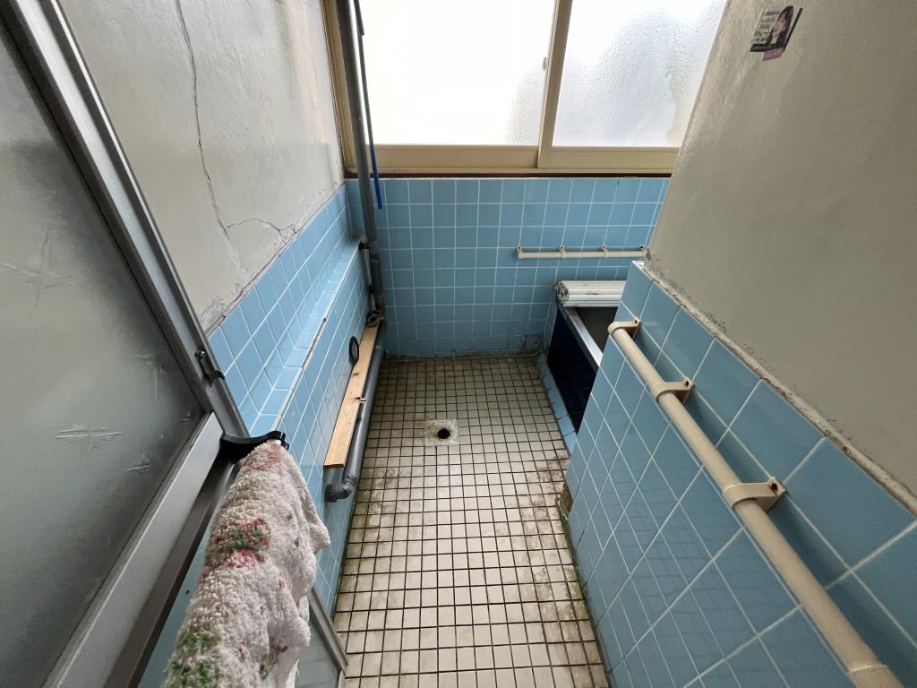 西富町３丁目１５２番　戸建て 内観