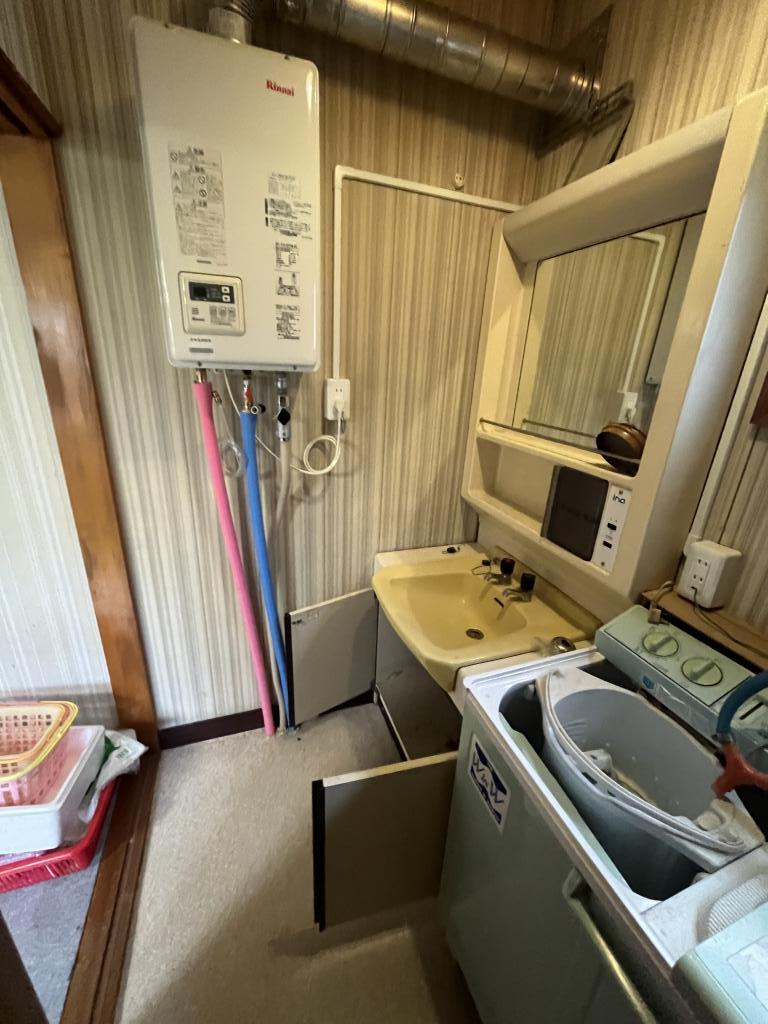 桜町３丁目２番　戸建て 内観
