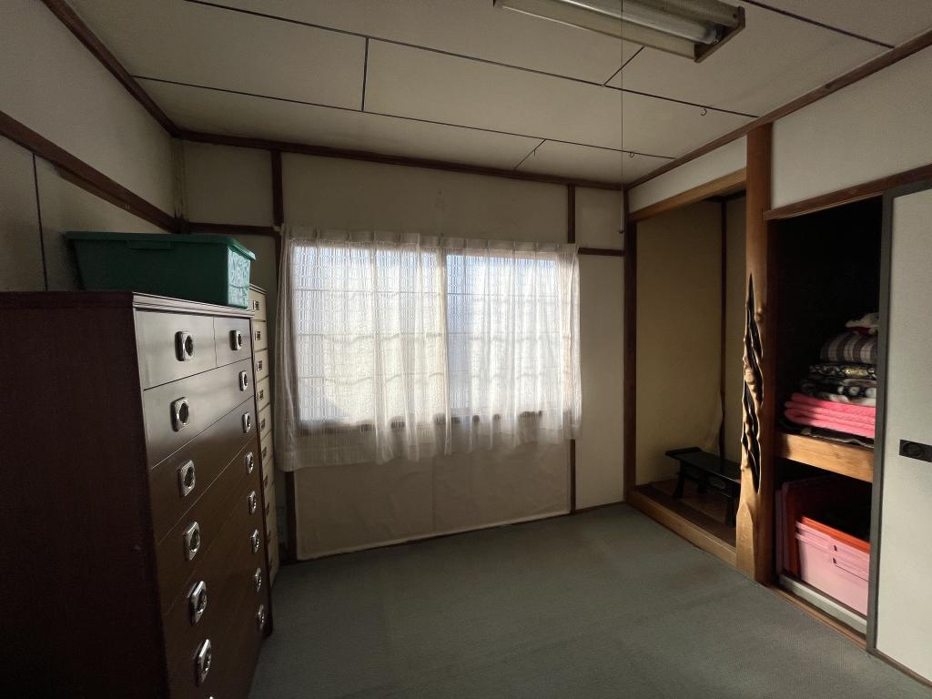 東三輪１丁目７８番　戸建て 内観