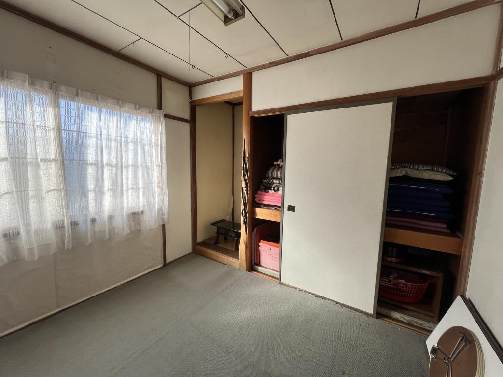 東三輪１丁目７８番　戸建て 内観