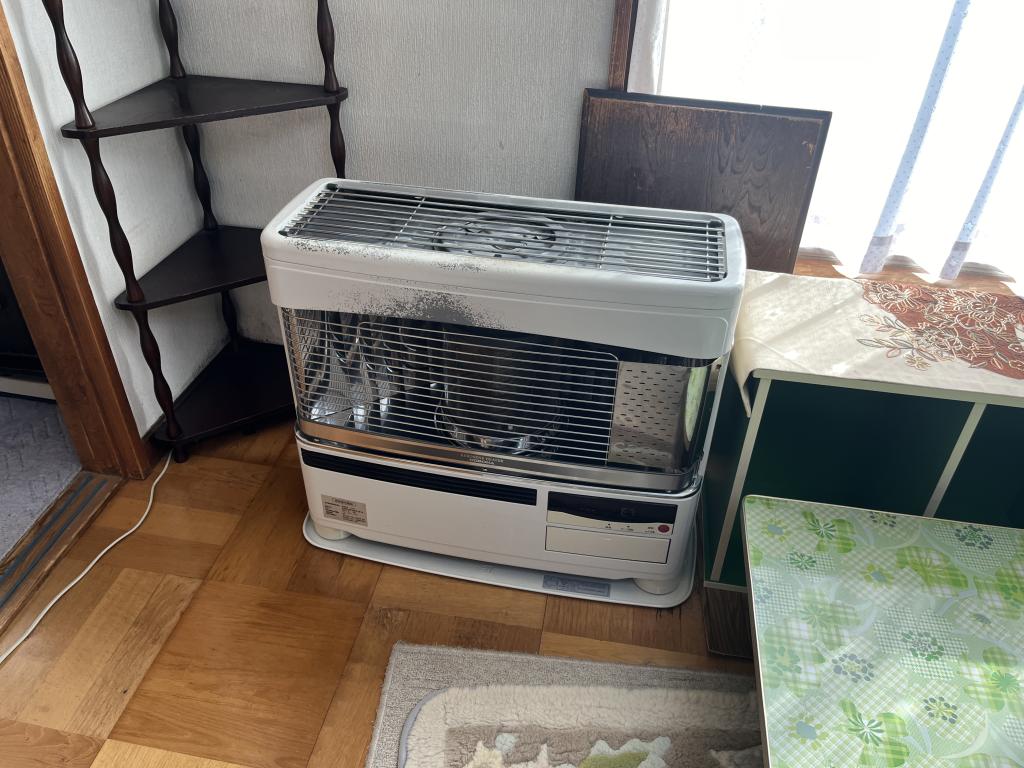 東三輪１丁目７８番　戸建て 内観