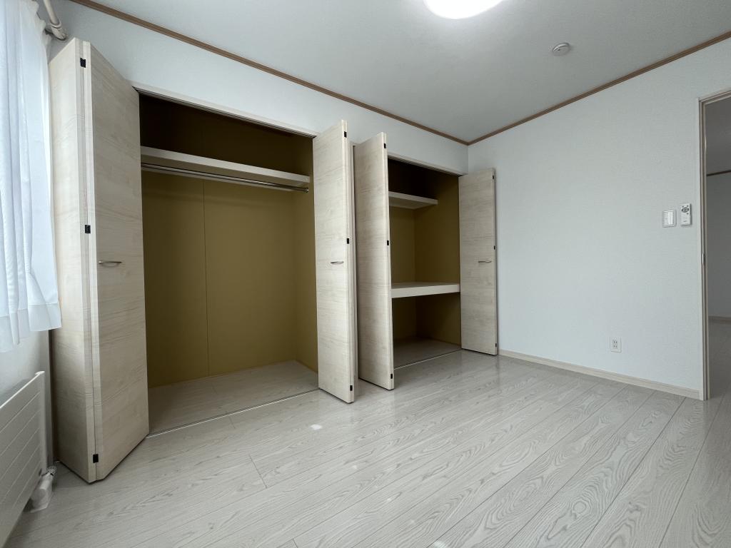 美芳町９丁目３番　戸建て 内観