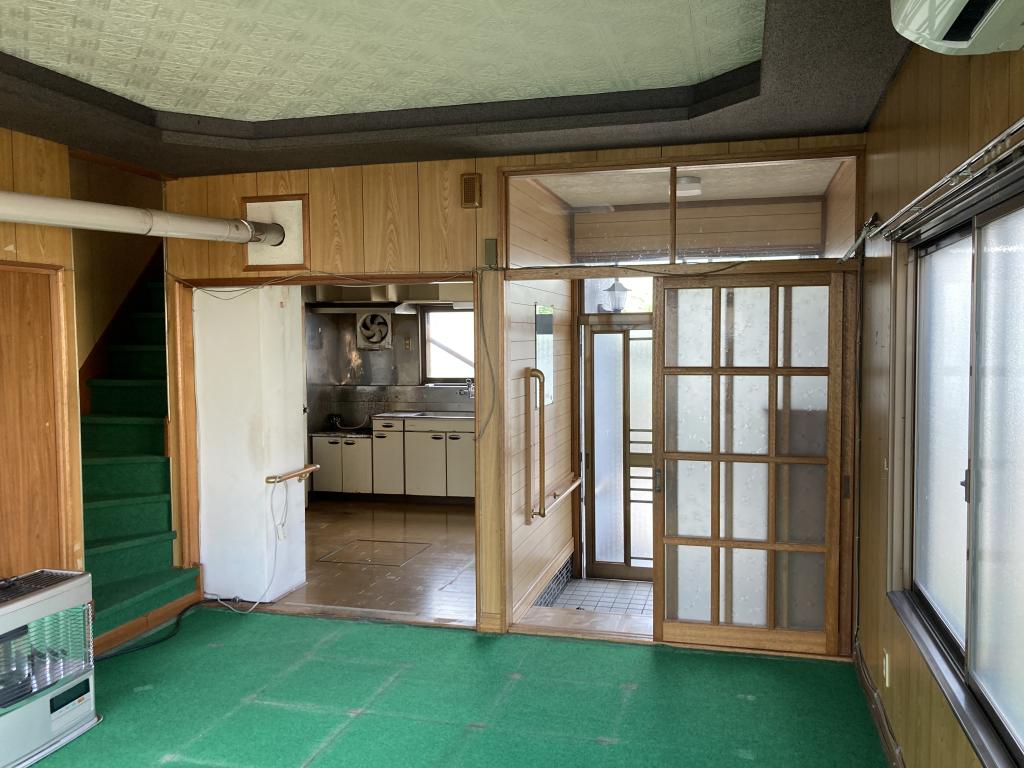 中ノ島町３丁目６番　戸建て 内観
