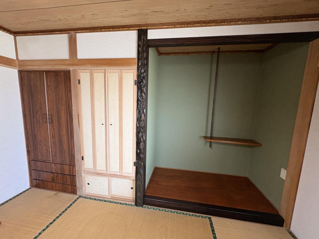 中央三輪２丁目３９９番　戸建て 内観