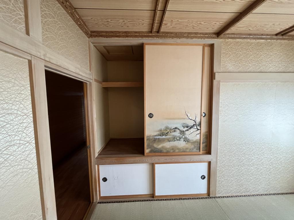 緑ヶ丘６丁目３０番　戸建て 内観