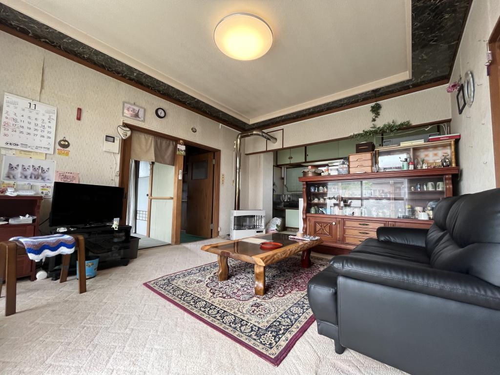 留辺蘂町旭中央２９番　戸建て 内観