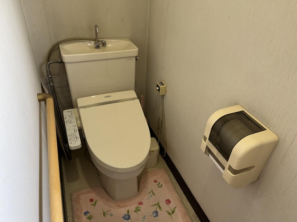 留辺蘂町旭中央２９番　戸建て 内観