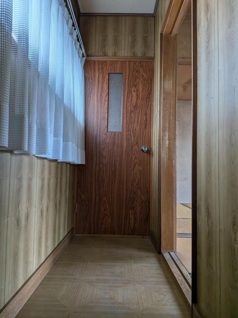 美山町南７丁目４番　戸建て 内観