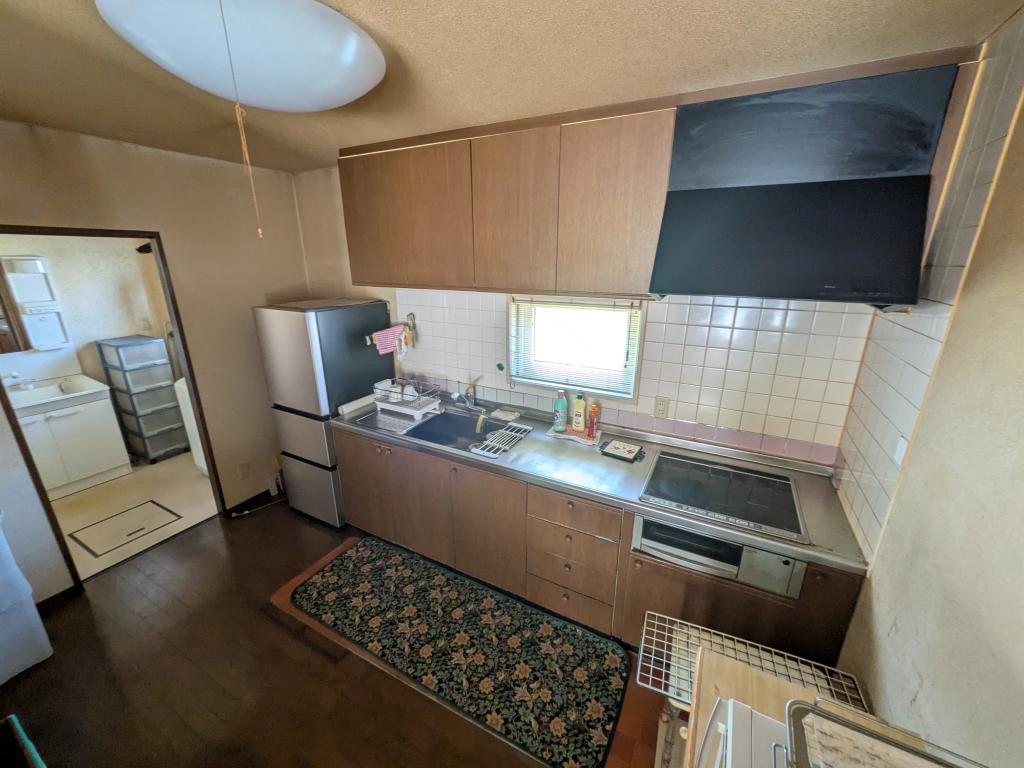 緑町３丁目２番　戸建て 内観