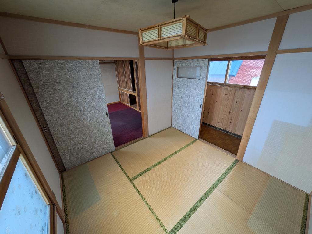 西富町３丁目１２３番　戸建て 内観
