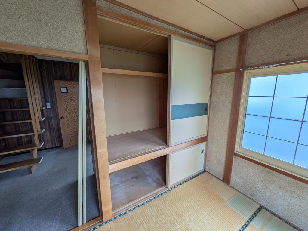 西富町３丁目１２３番　戸建て 内観