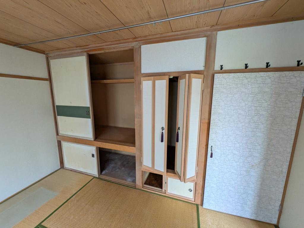 西富町３丁目１２３番　戸建て 内観