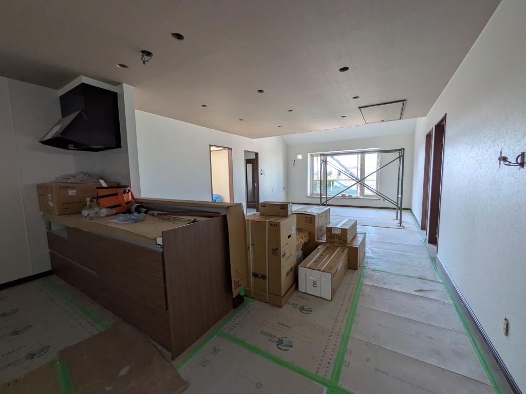 中央三輪３丁目５３０番　戸建て 内観