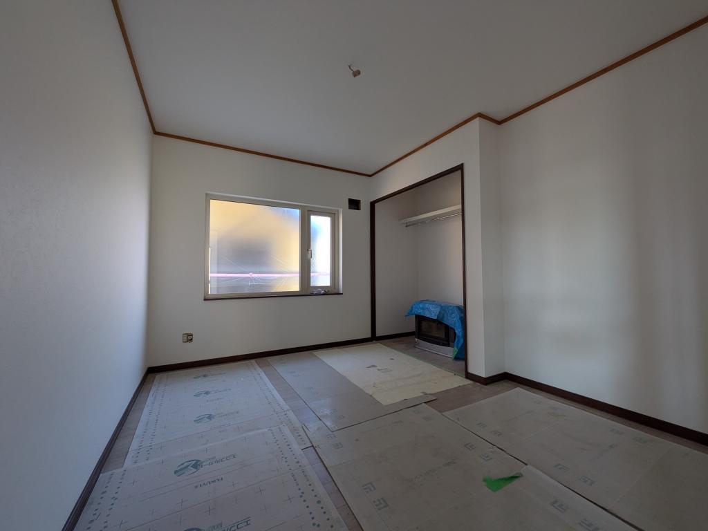中央三輪３丁目５３０番　戸建て 内観