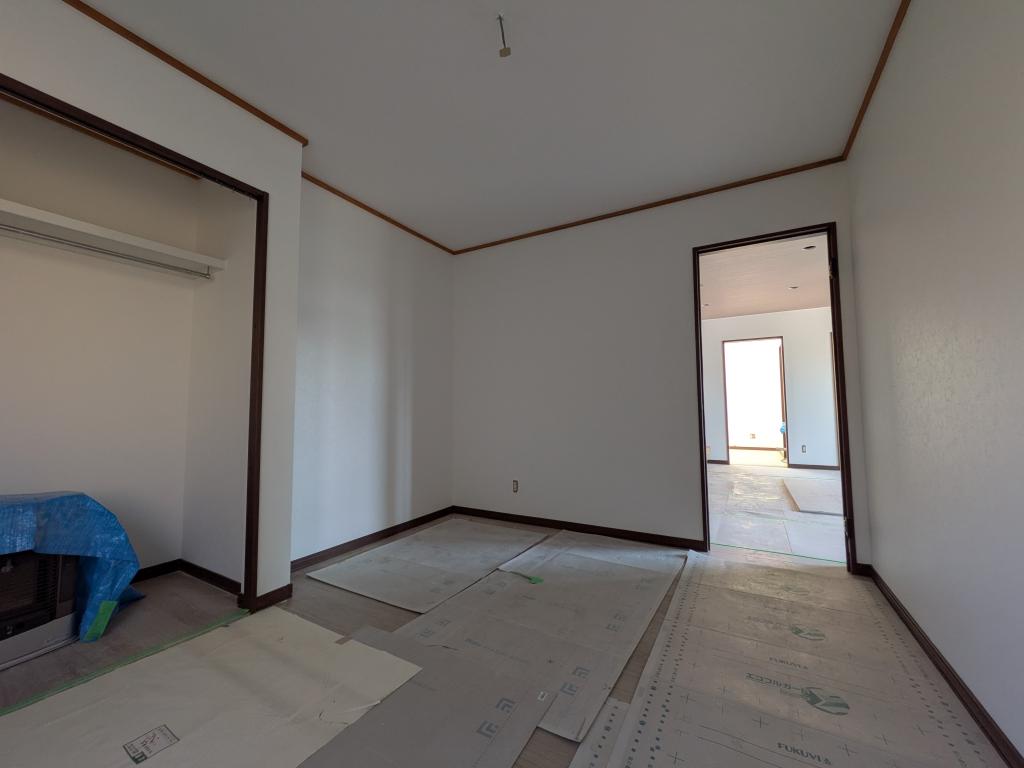 中央三輪３丁目５３０番　戸建て 内観