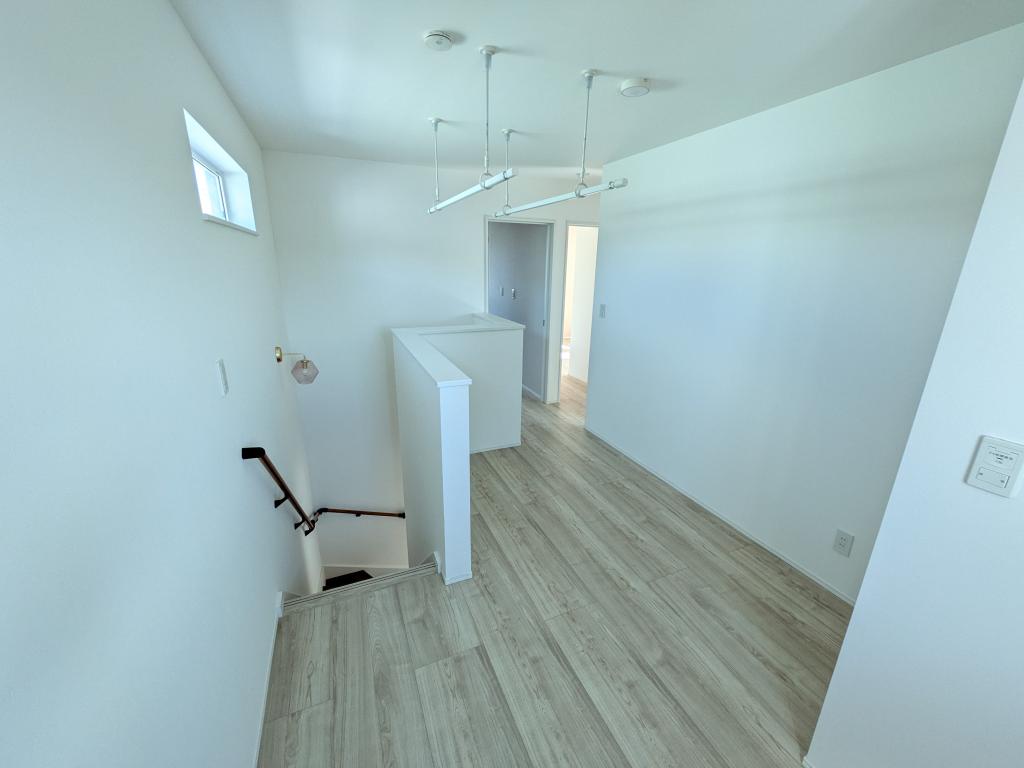 山下町４丁目１番　戸建て 内観