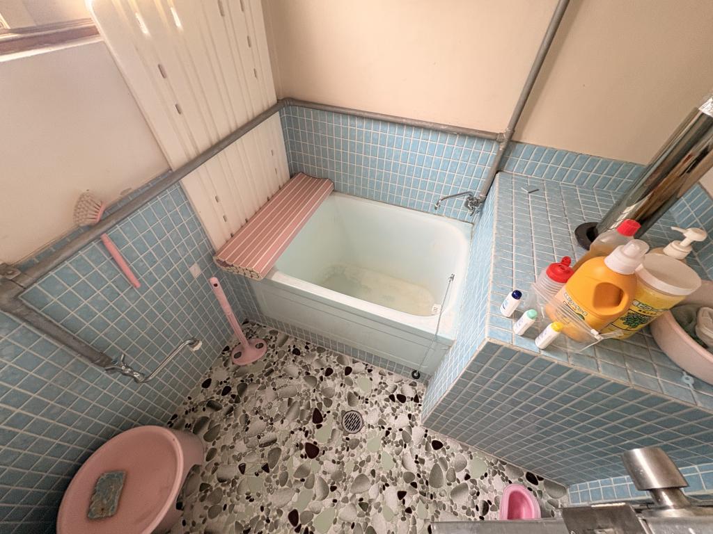 中央三輪３丁目５３０番　戸建て 内観