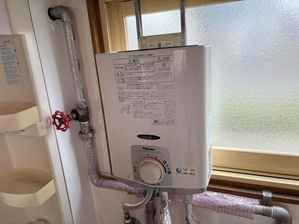 中央三輪３丁目５３０番　戸建て 内観