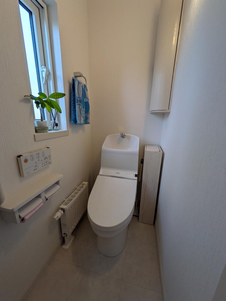 川東３９番　戸建て 内観