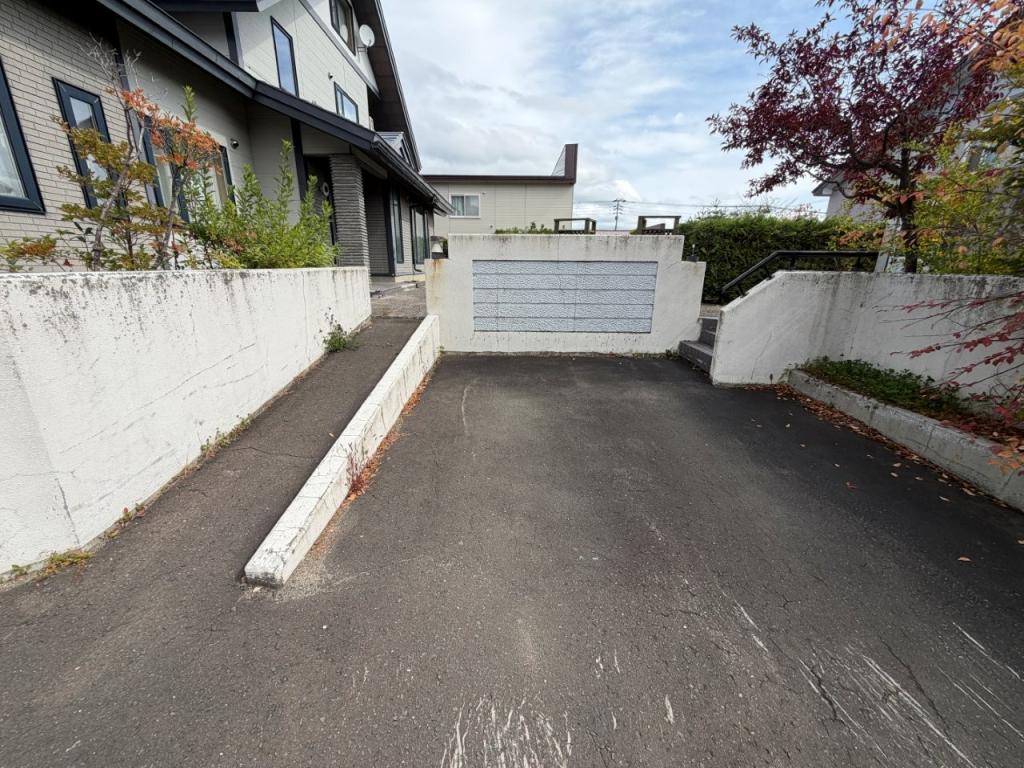 中古戸建　美山町南８丁目39番地65 外1筆 内観
