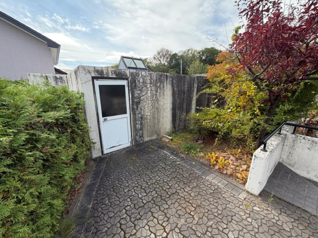 中古戸建　美山町南８丁目39番地65 外1筆 内観