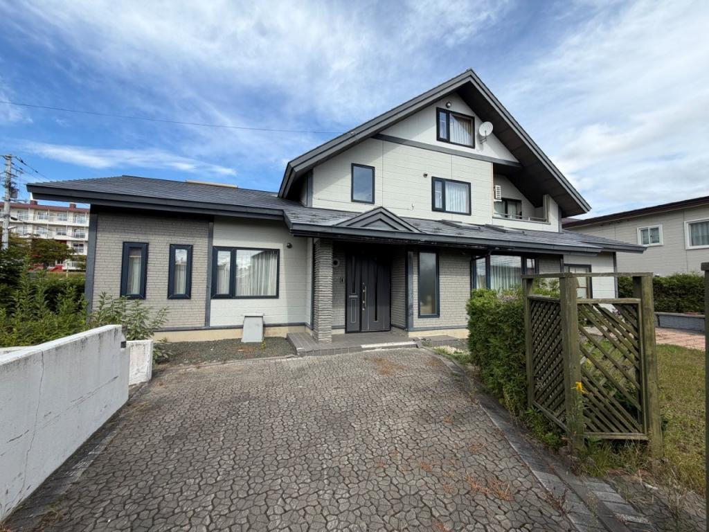 中古戸建　美山町南８丁目39番地65 外1筆 内観