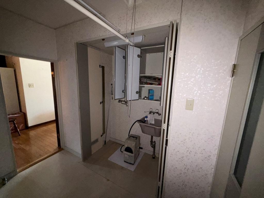 中古戸建　美山町南８丁目39番地65 外1筆 内観