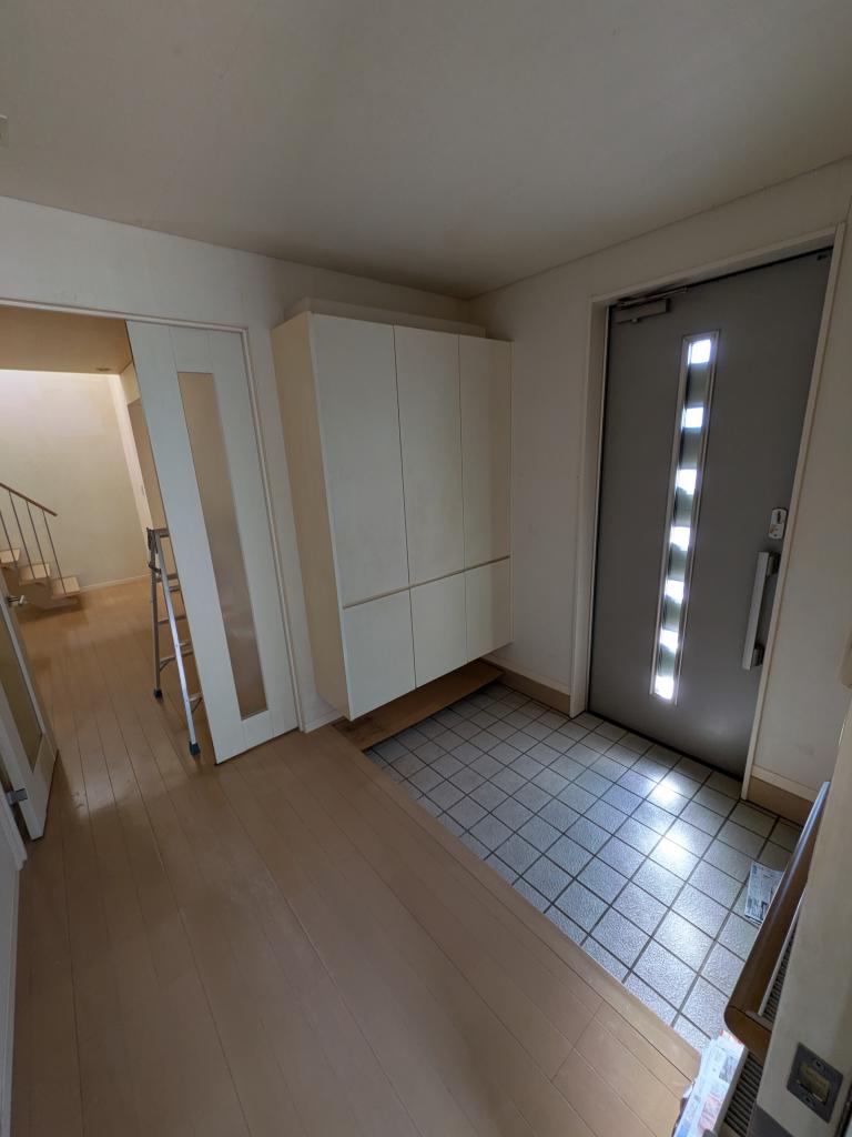 川東５６番　戸建て 内観