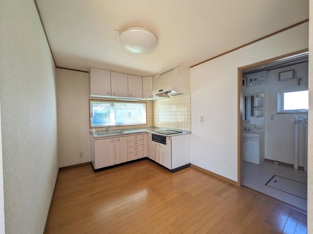 北光３０５番　戸建て 内観
