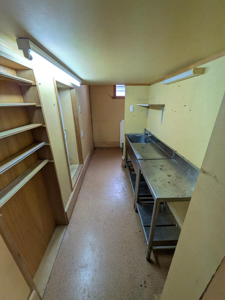 北斗町３丁目２０２番　店舗付戸建 内観