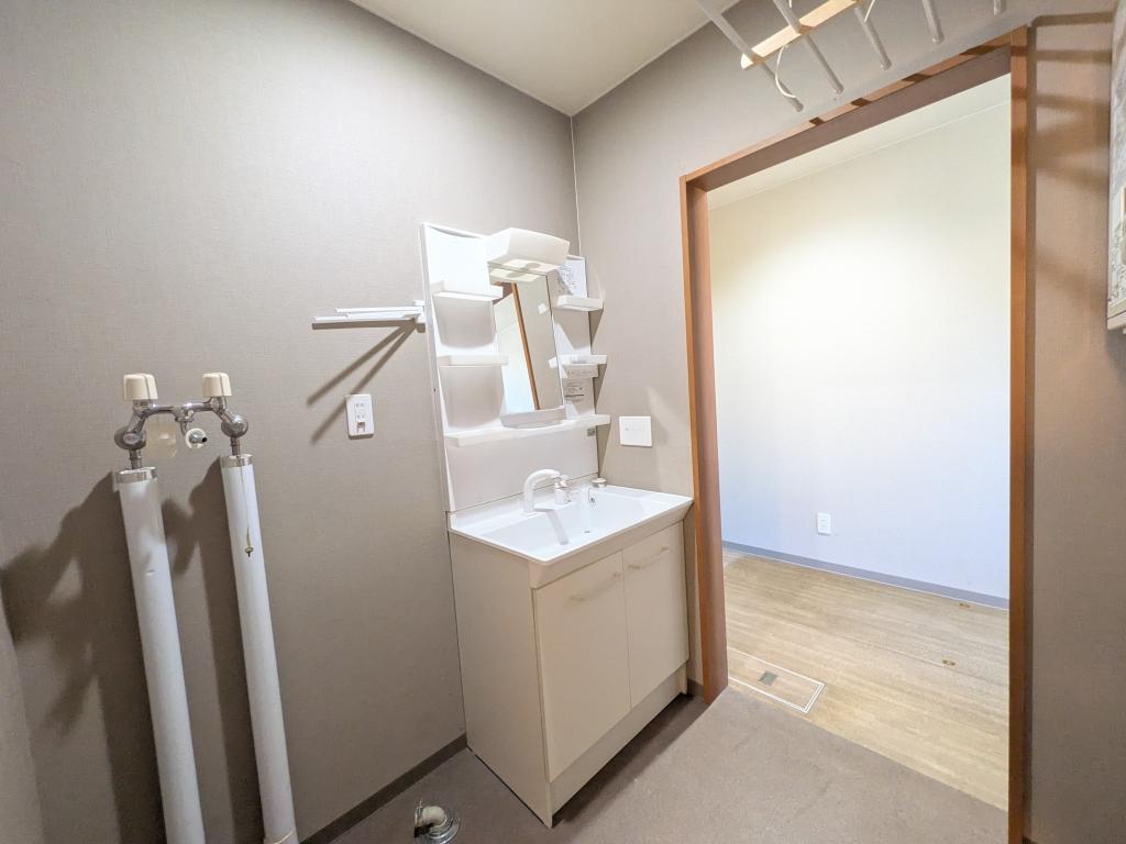美芳町６丁目５番　戸建て 内観