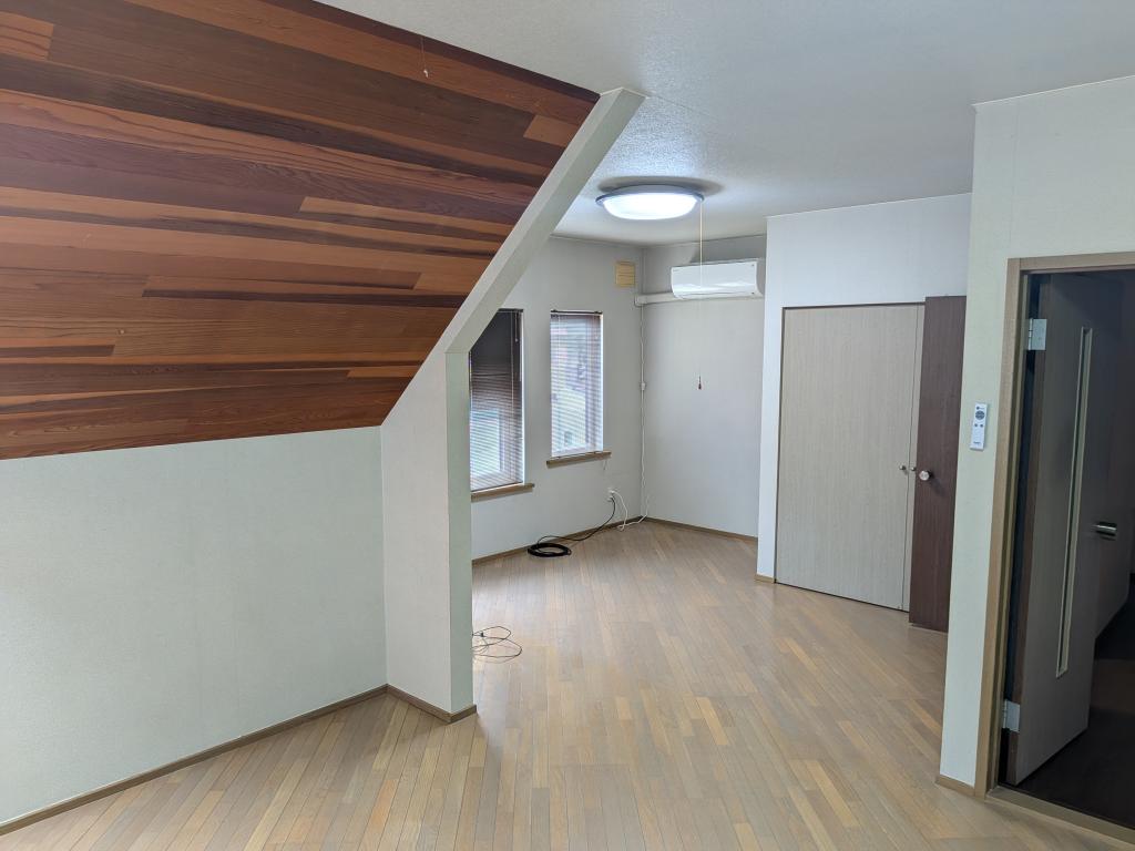 無加川町４２９番　戸建て 内観