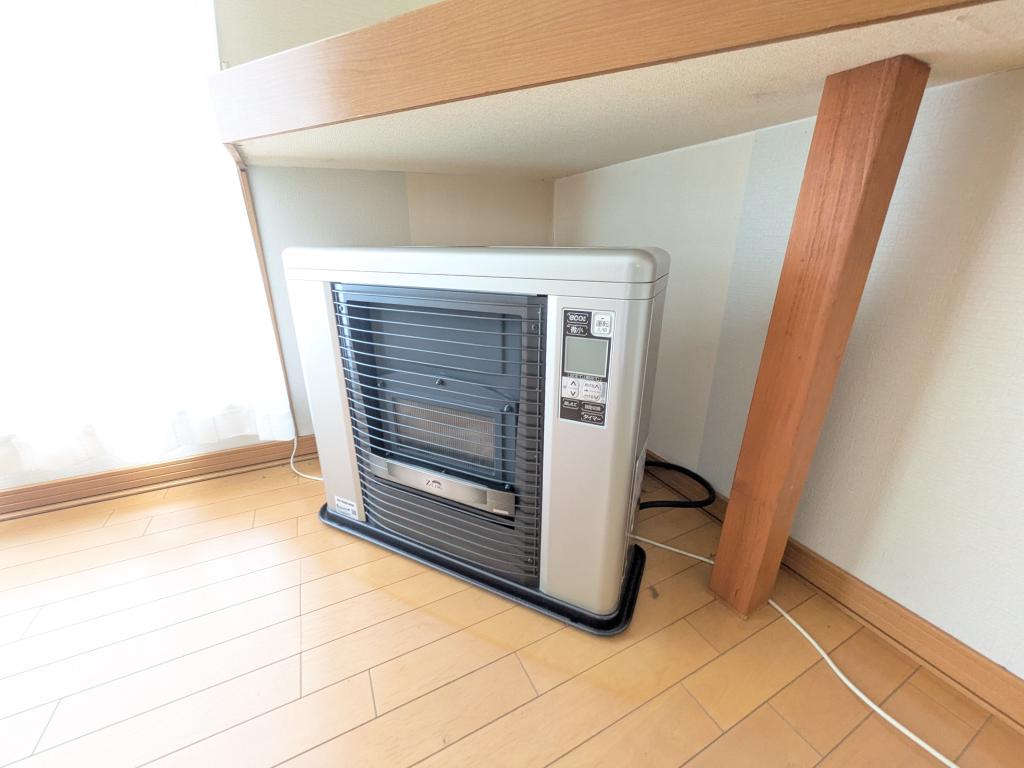 美芳町６丁目１番　戸建て 内観