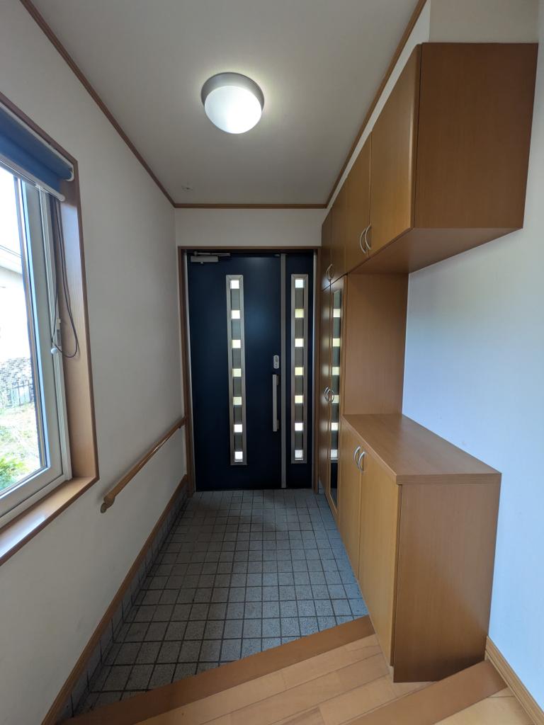 美芳町６丁目１番　戸建て 内観