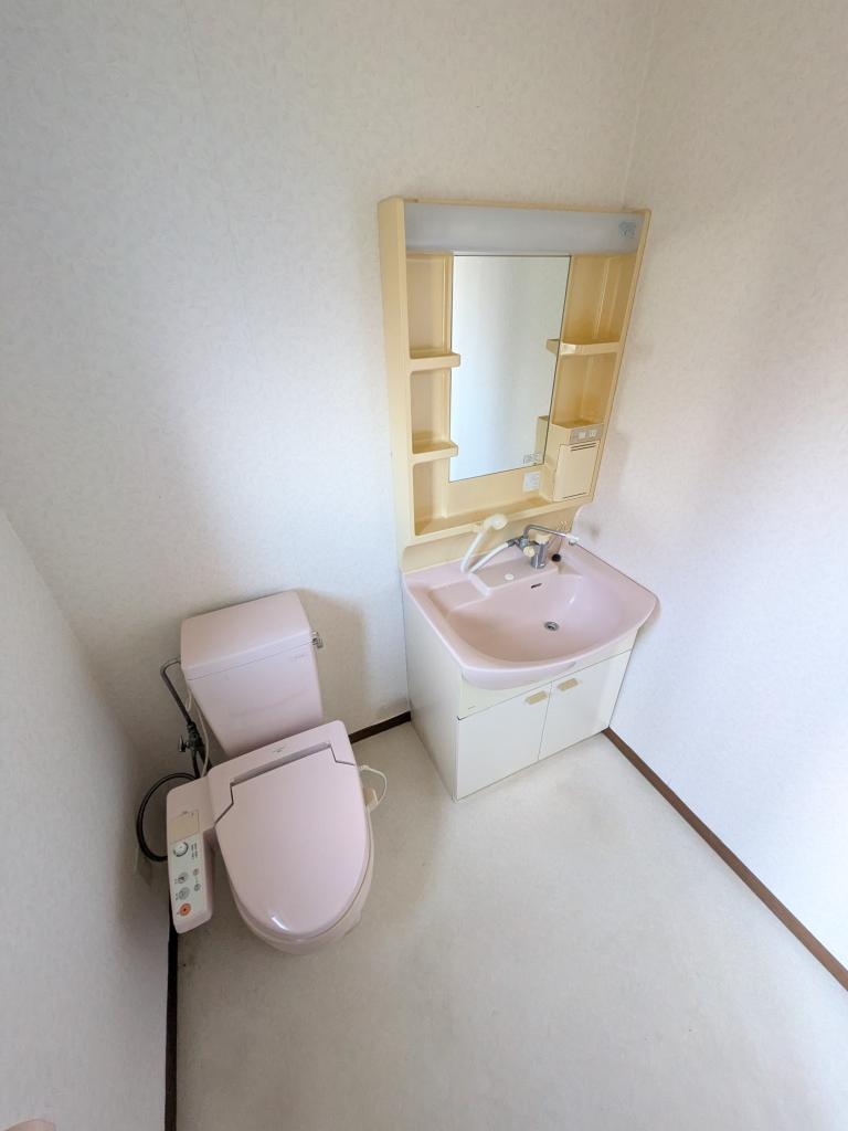 上ところ２３６番　戸建て 内観