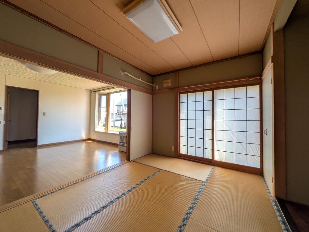 上ところ２３６番　戸建て 内観