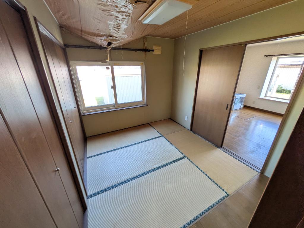 上ところ２３６番　戸建て 内観