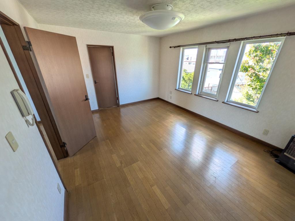 上ところ２３６番　戸建て 内観