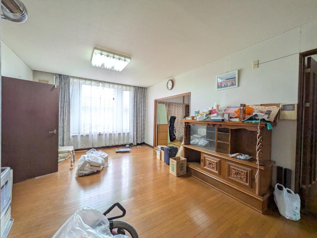 緑ヶ丘３丁目４２番　戸建て 内観