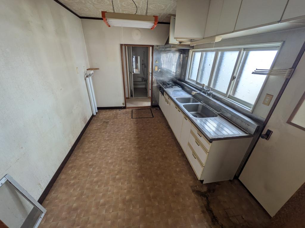 清見町７３番　戸建て 内観