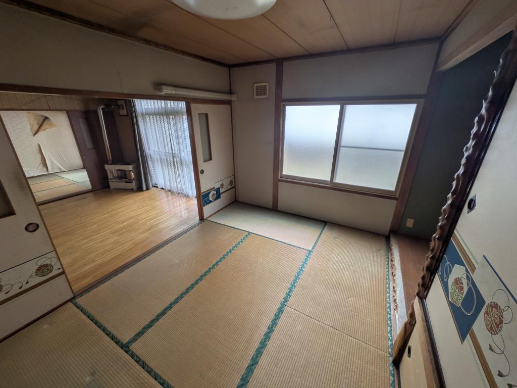 清見町７３番　戸建て 内観