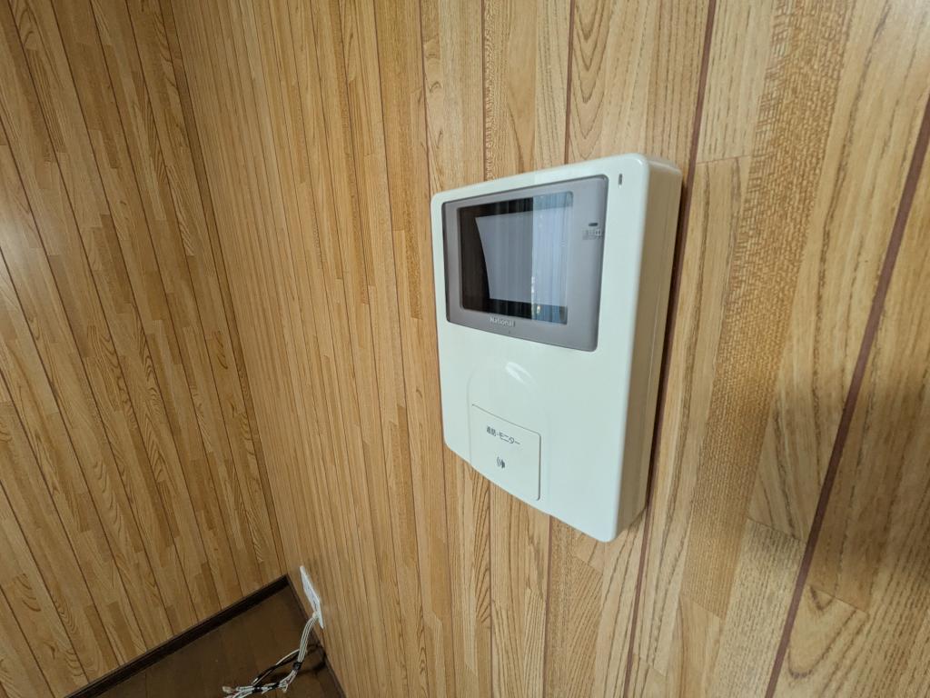 朝日町１８番　戸建て 内観