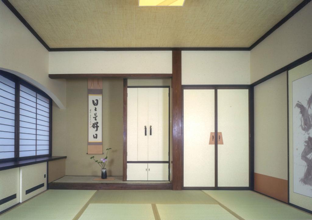 美山町南８丁目３９番　戸建て 内観