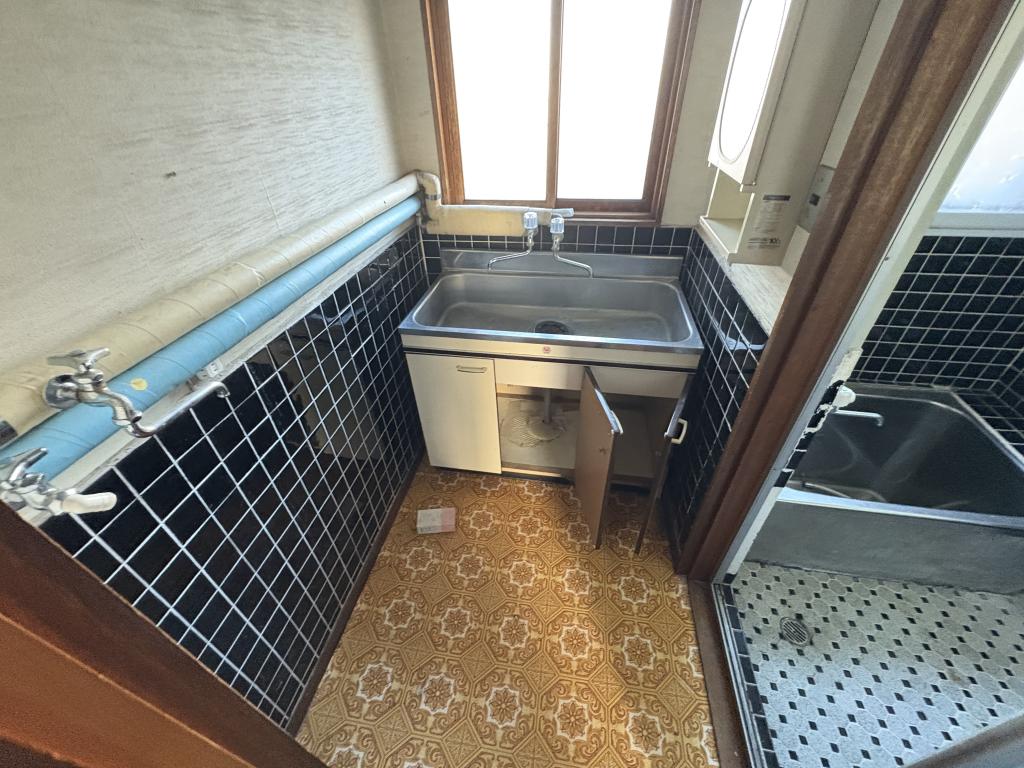 南町２丁目２番　戸建て 内観