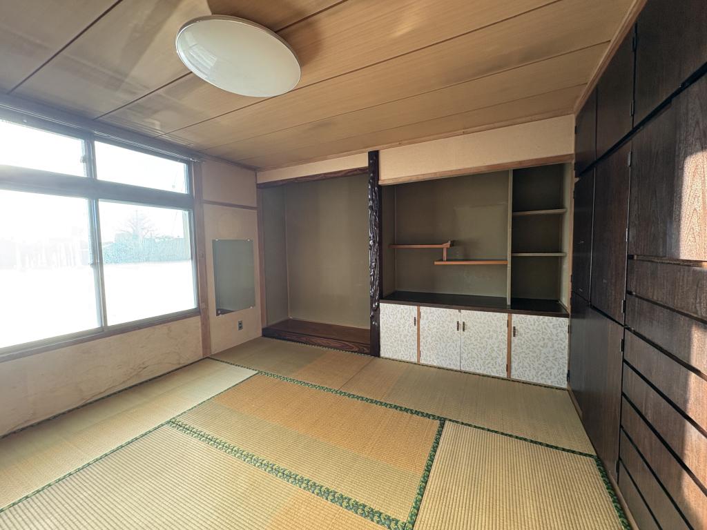 南町２丁目２番　戸建て 内観