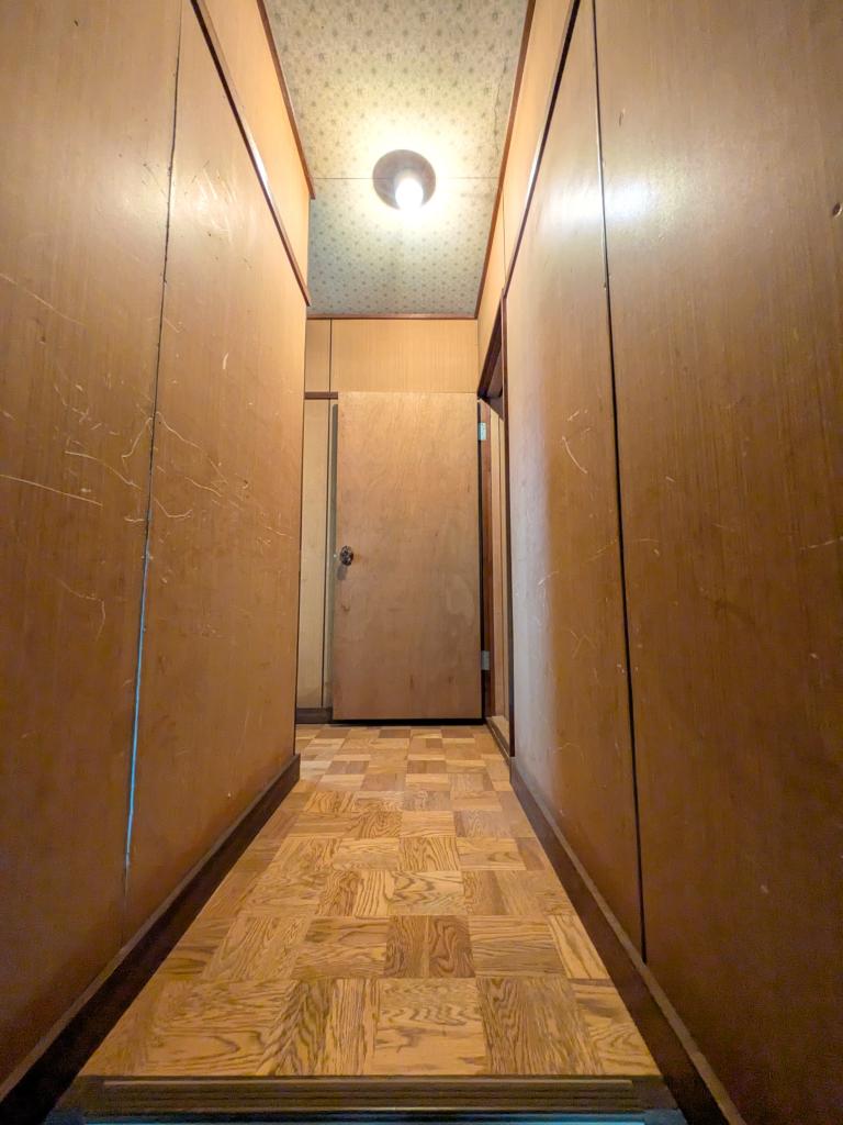 寿町４丁目８番　戸建て 内観