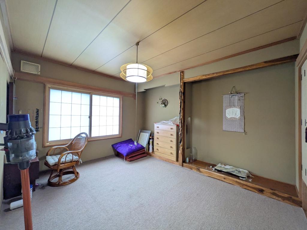 寿町４丁目８番　戸建て 内観
