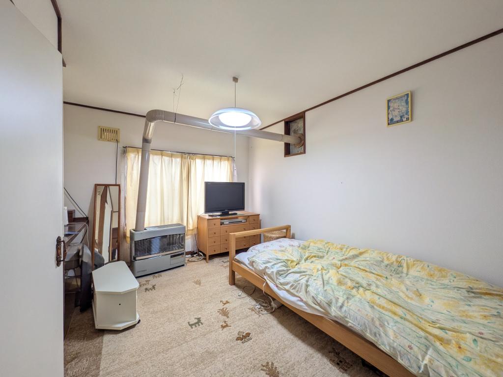 寿町４丁目８番　戸建て 内観
